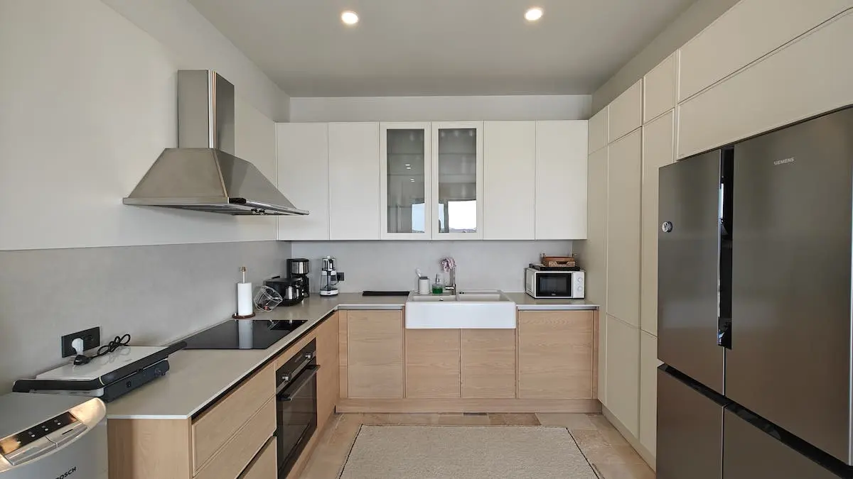 Modern kitchen